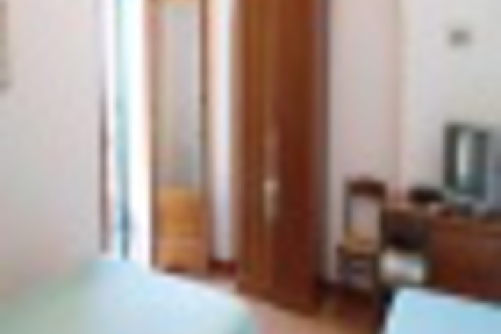 Room 74 of 119