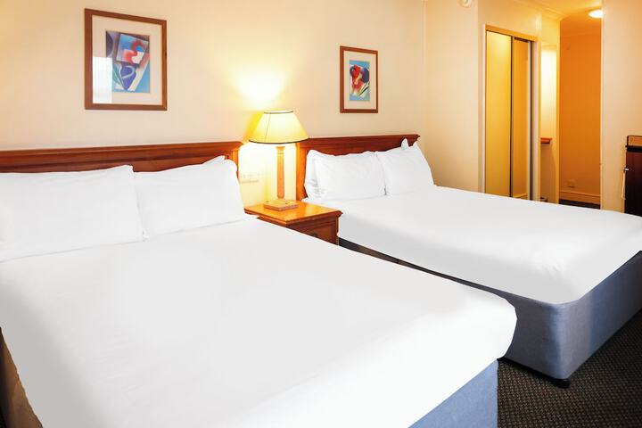 Room 43 of 75