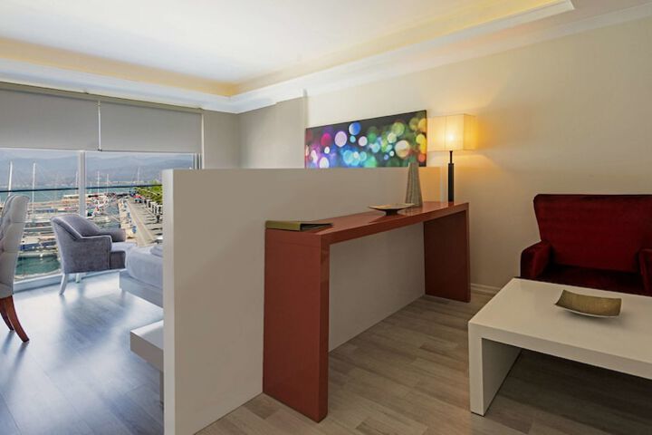 Room 10 of 47