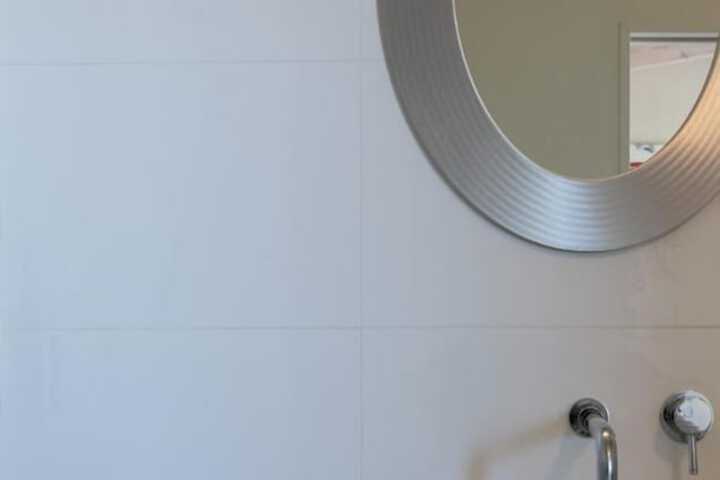 Room 14 of 28