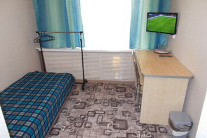 Room 27 of 27