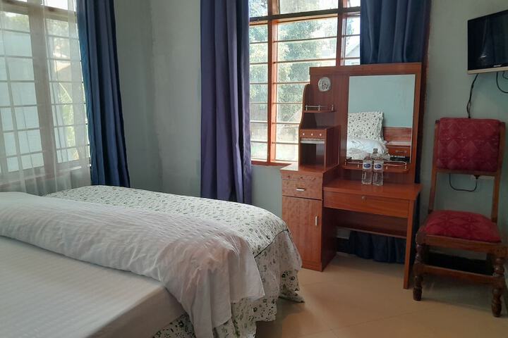 Room 17 of 29