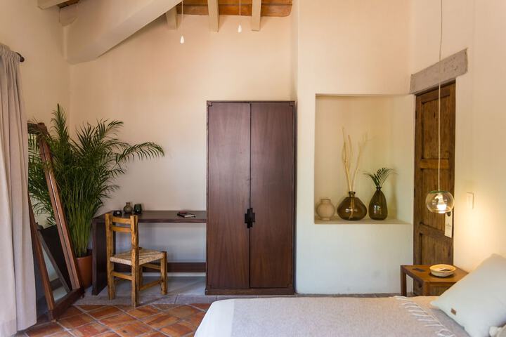 Room 15 of 115