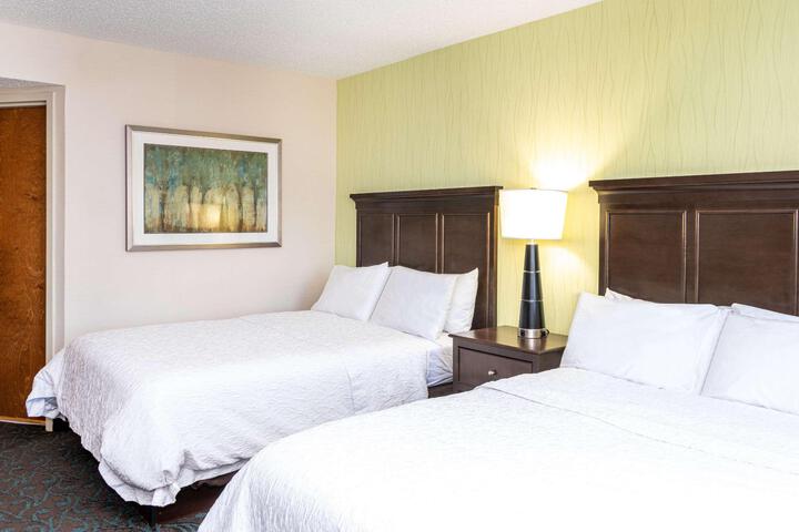 2 Double Beds (2 of 4)