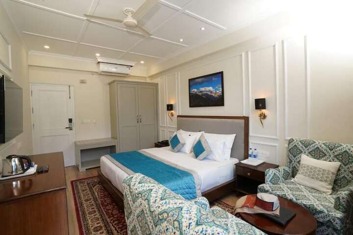 Room 36 of 87