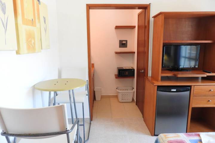 Room 34 of 74