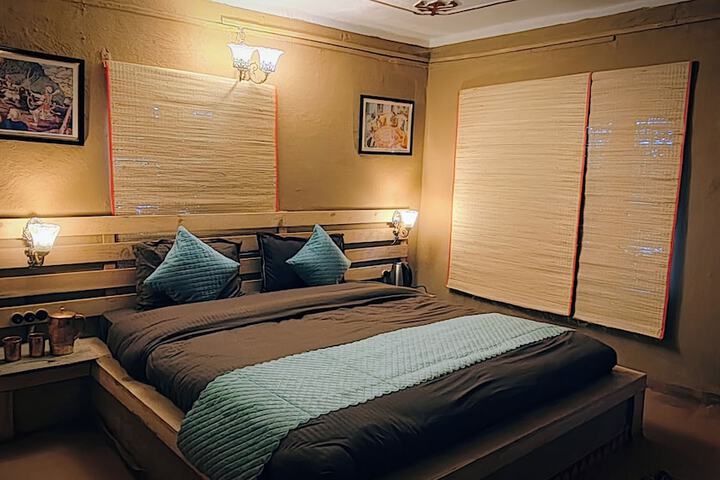 Room 15 of 78