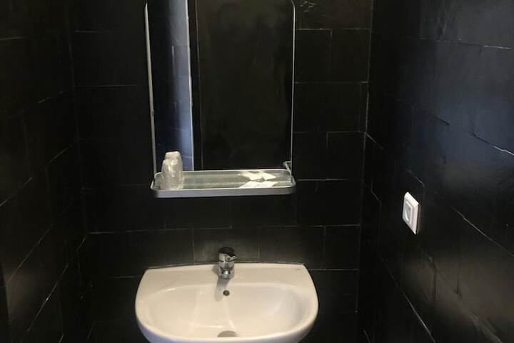 Room 15 of 31