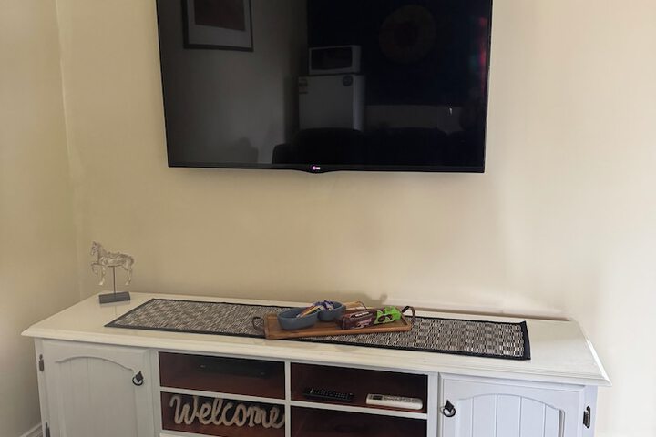 Room 27 of 44