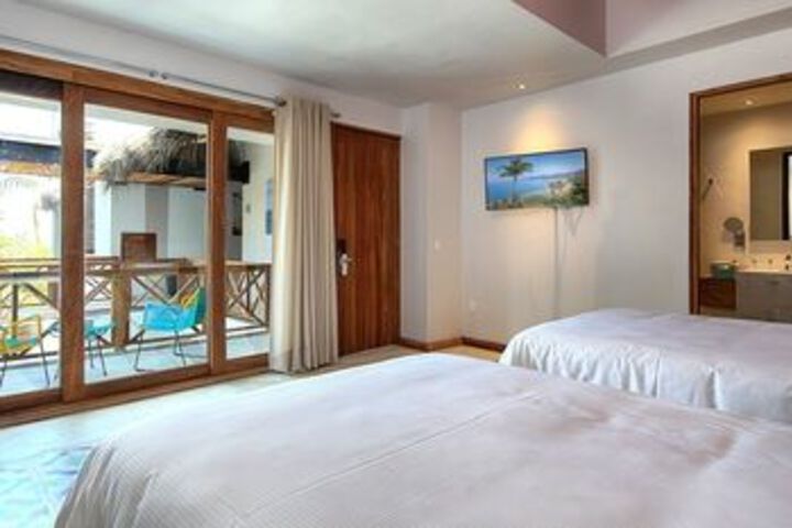 Room 10 of 22