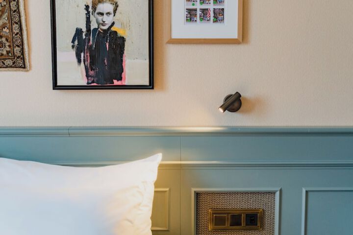 Room 48 of 239