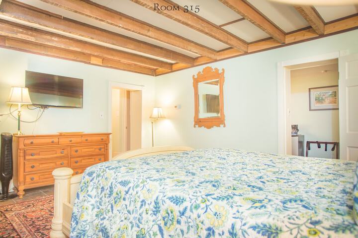 Room 21 of 170