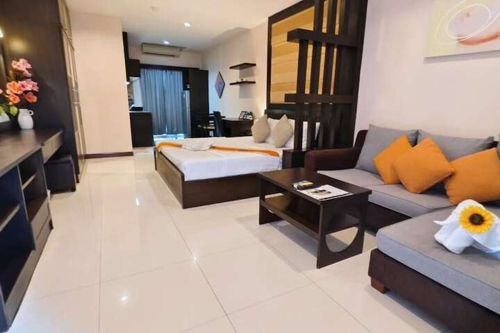 Room 7 of 30