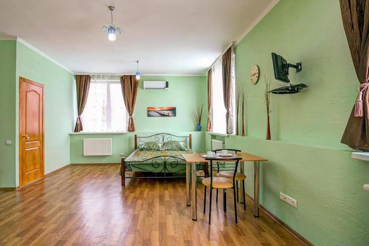 Room 2 of 15