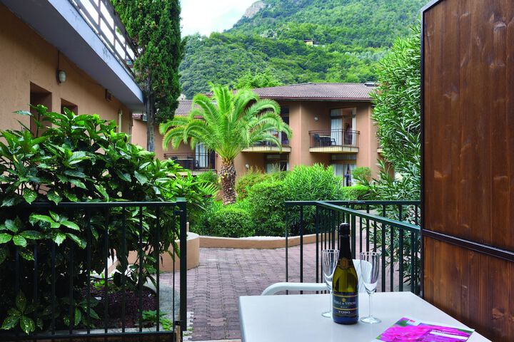 Terrace/Patio 113 of 127