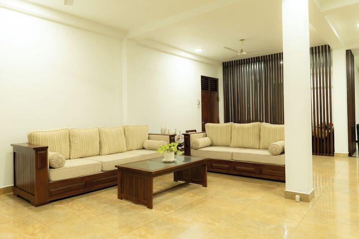 Room 14 of 27