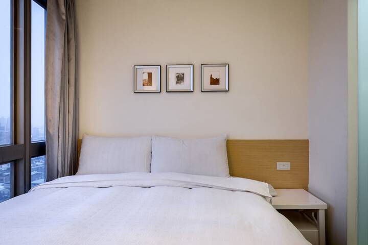 Room 25 of 123