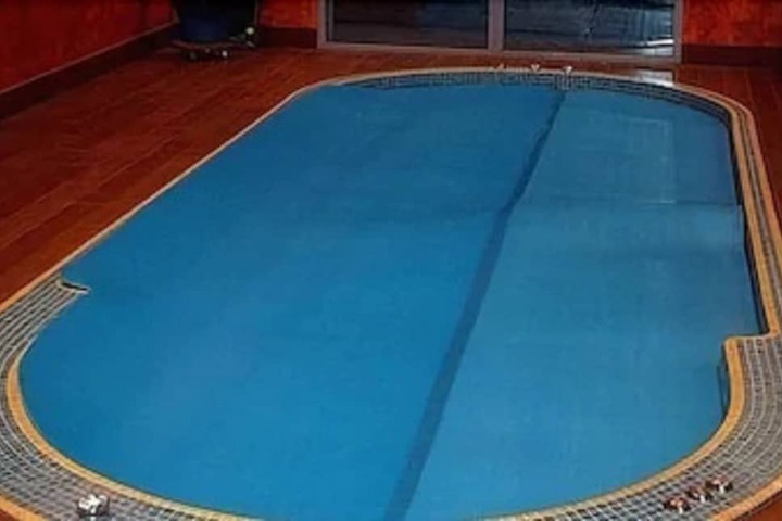 Pool Hotel