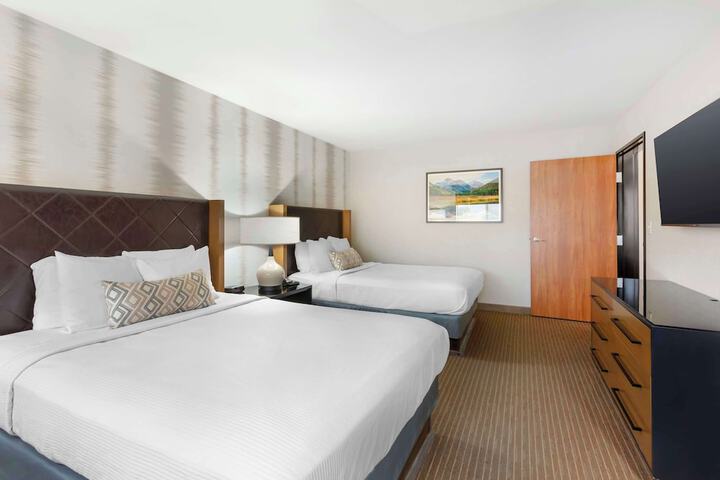 Room 5 of 37
