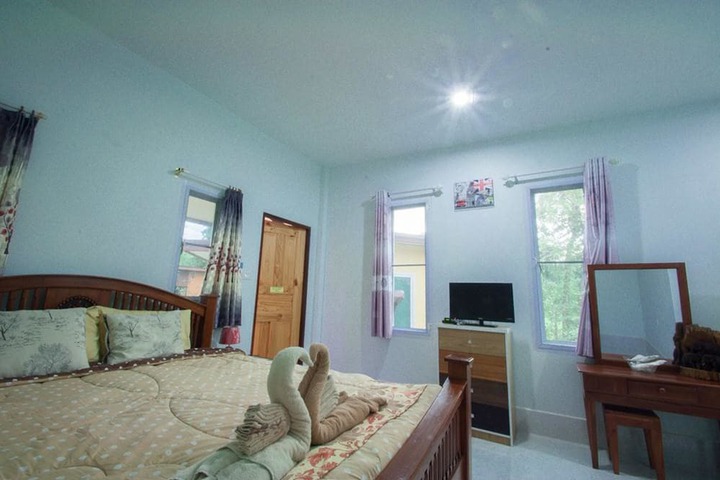 Room 25 of 58