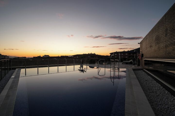 Hotel with Pool