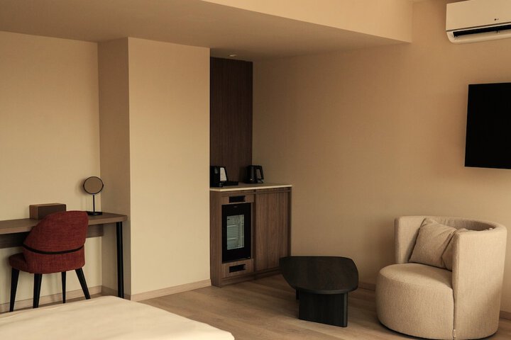Room 65 of 165