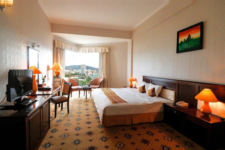 Room 4 of 39