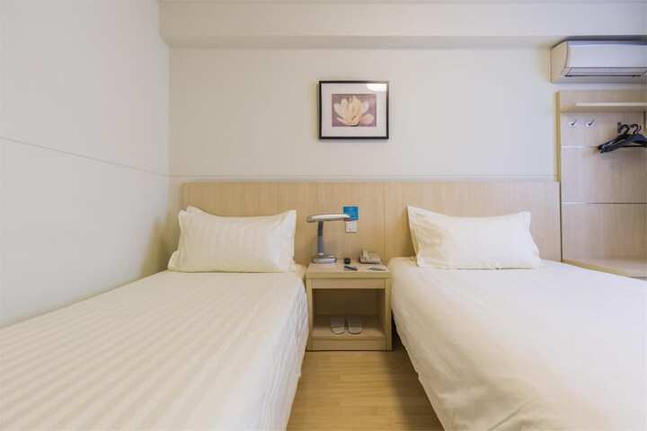Guest Suite Photo