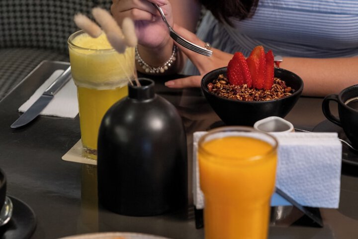 Breakfast/Coffee Service 90 of 104