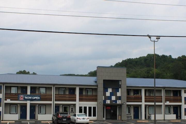 Hotel Entry