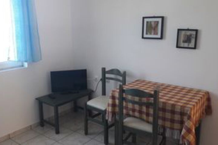 Room 25 of 29