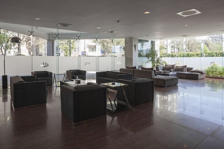 Guest Lobby