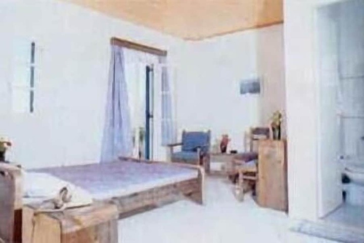 Room 3 of 12