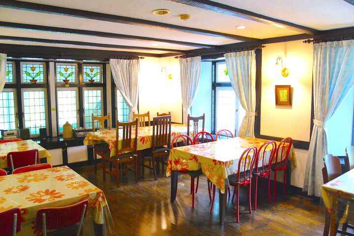 Dining Photos
