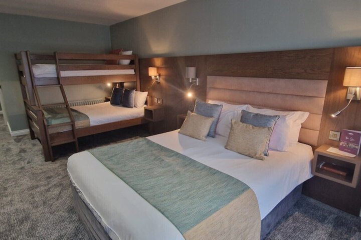 Room 6 of 23