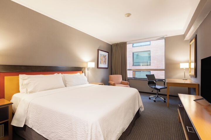 Room 21 of 72