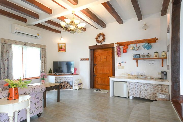 Room 16 of 157