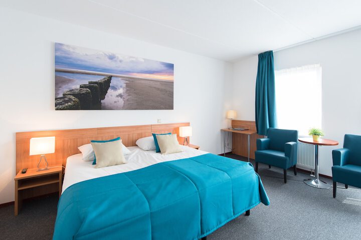 Room 10 of 43