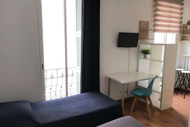 Room 21 of 35