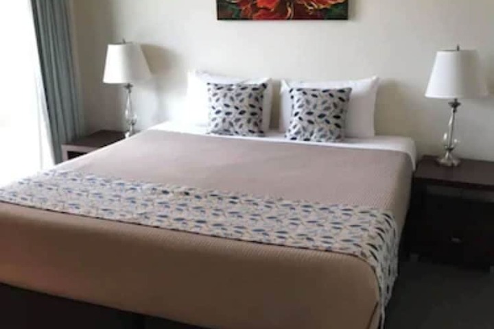 Room 4 of 31