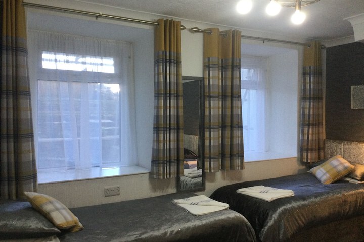 Room 31 of 170