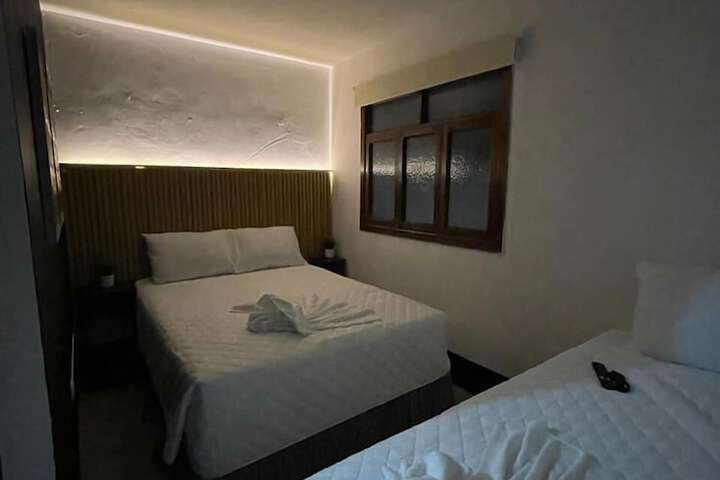 Room 3 of 11