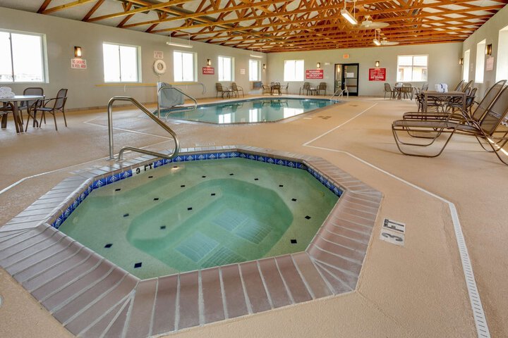 Pool 18 of 38