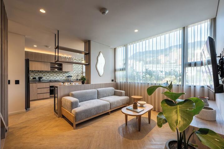 Nakúa Stay + Work in Medellín