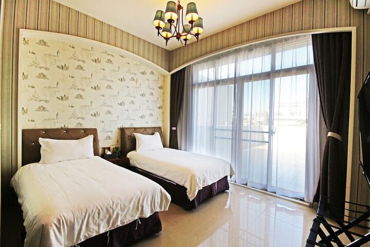 Room 21 of 57