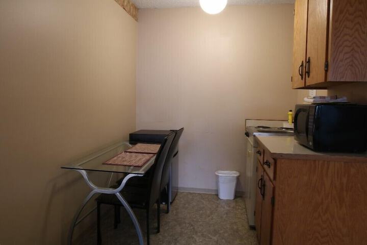 Room 2 of 34