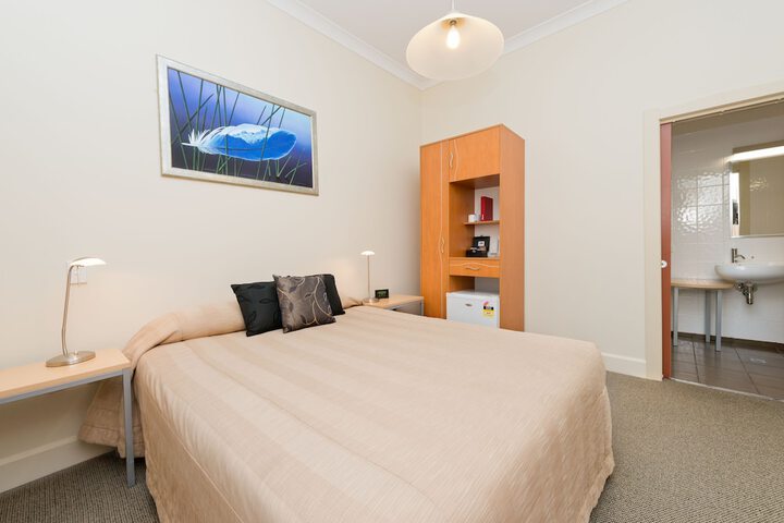 Room 14 of 36