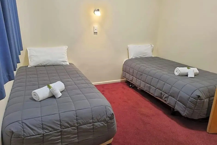 Room 3 of 18