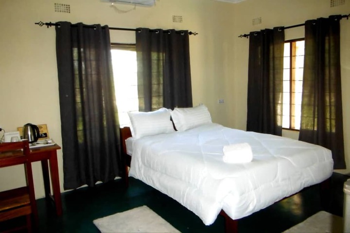 Room 5 of 46