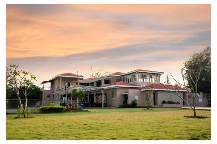 Pushpam Lords Resort Karjat (Pure Veg)